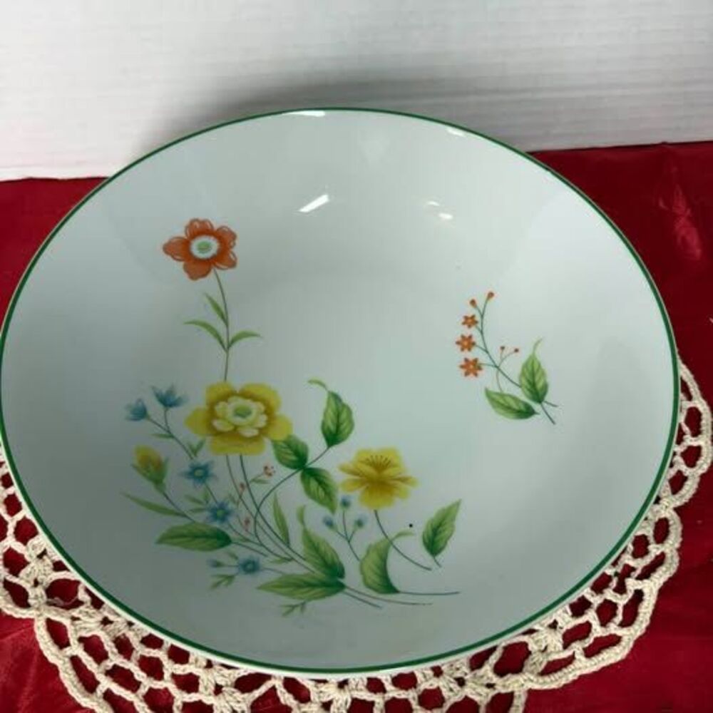 Castlecourt April Showers Fine China 9” Serving Bowl Vegetable